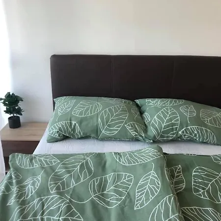 Mandarin Apartman Apartman *